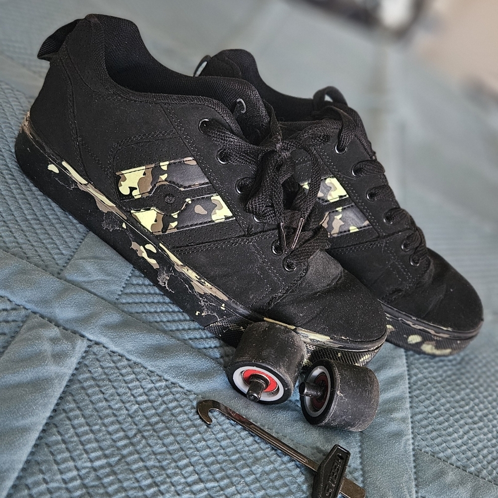 HEELY shoes